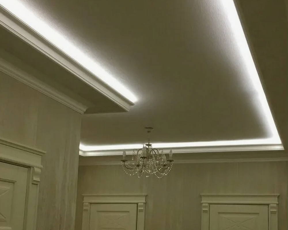 Карниз потолочный NMC IL1 50*70*2000. Белый под подсветку