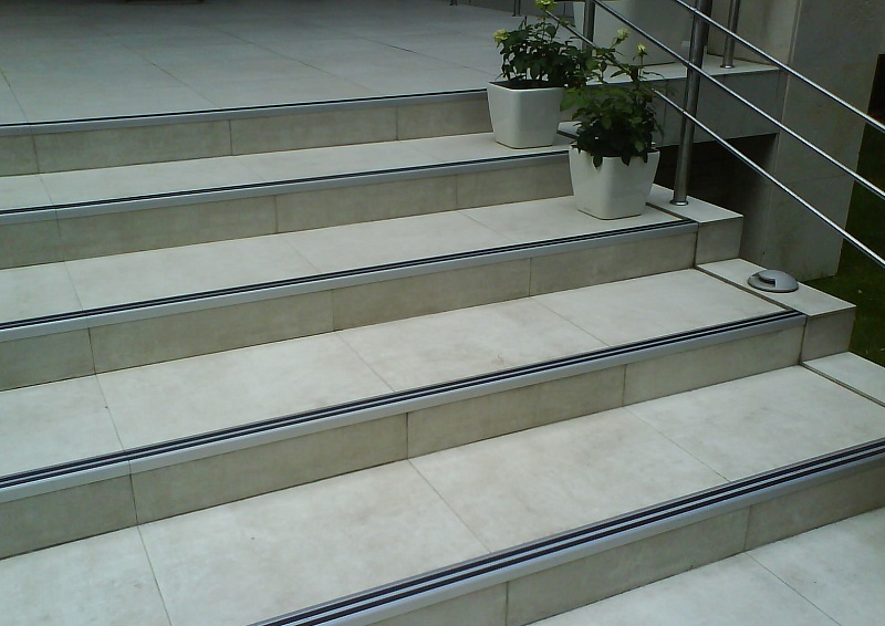 Порог угловой ПУ 70.2700.001 Алюминий