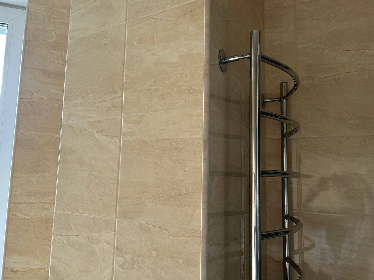 Алюминиевый наружный профиль ПО-9 (11381PX)  бежевый муар 2,7 м.