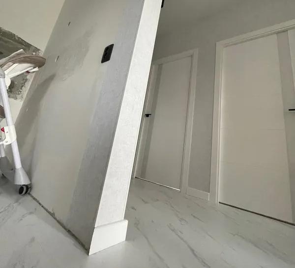 Угол из полистирола высокой плотности HI WOOD C20V1 20мм х 20мм х 2,0м.