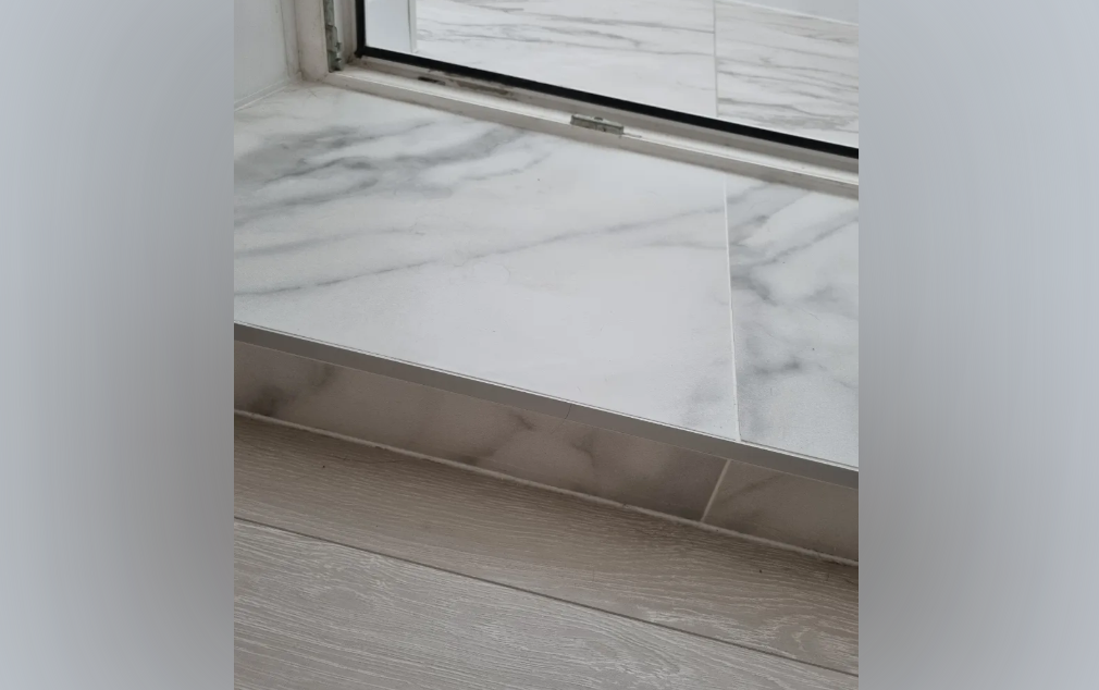 Профиль окантовочный Genesis ESA 100.435 10 х 2500 мм Темный гранит