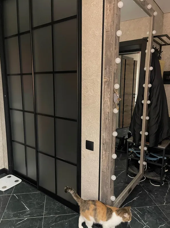 Угол декоративный 30х30 Уп 12-27.2700.594 Венге