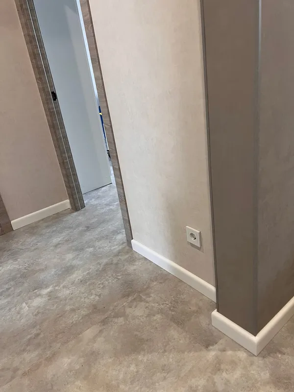 Угол наружный алюминиевый УО 04-27.2700.022