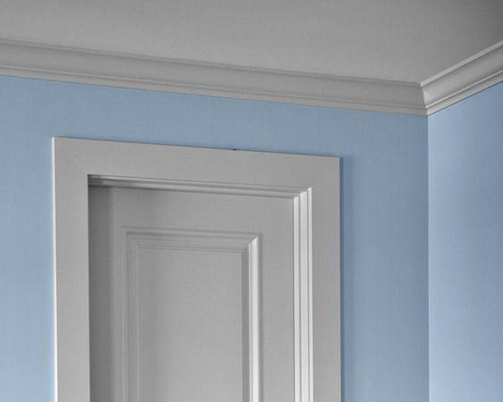 Карниз потолочный из полистирола высокой плотности NMC WT2 75*90*2000. Окраска включена в стоимость