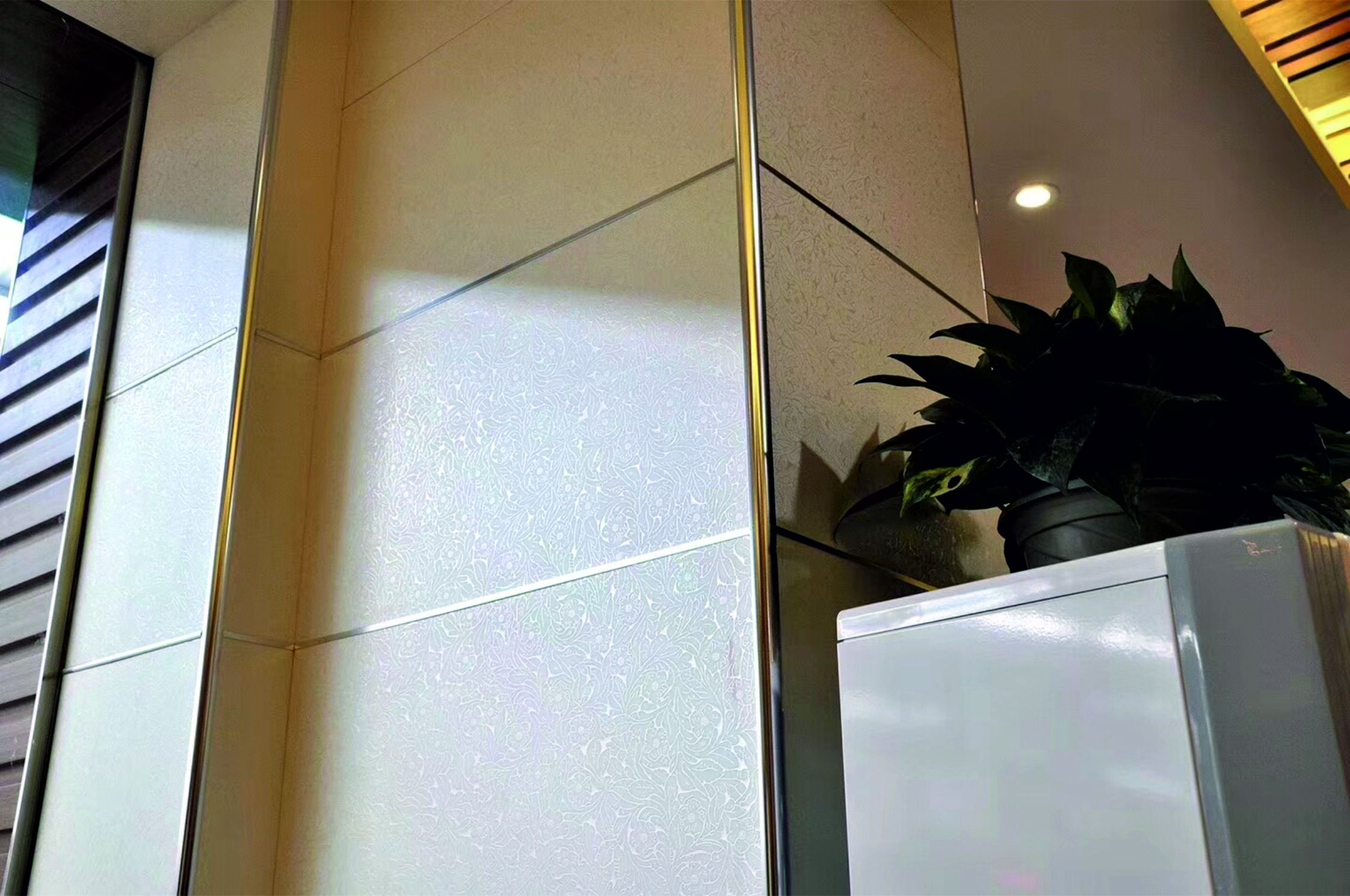 Профиль окантовочный ПК 04.2700.04л Бронза