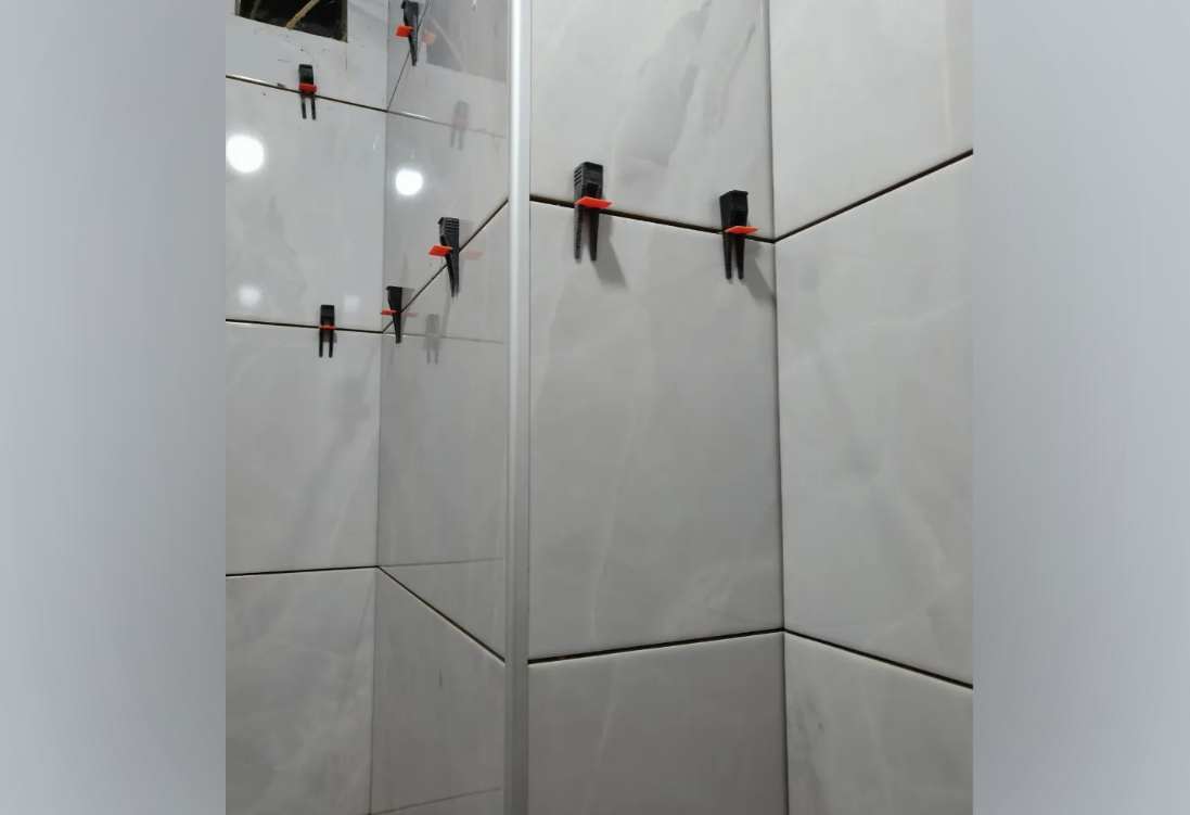 Профиль окантовочный Волшебная палочка Expert MSPKE 03-9K.2700.01L 9Kмм 2,7м Серебро Люкс