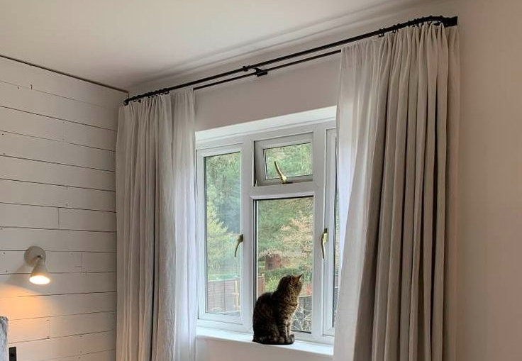 Карниз двухрядный кованый УЮТ D25мм 2,8м Черный