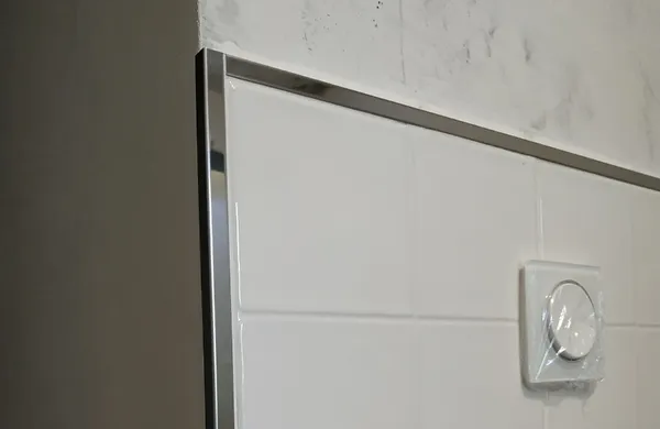 Профиль окантовочный ПУ 10НСМ(304).2700.001 2,7 м Серебро