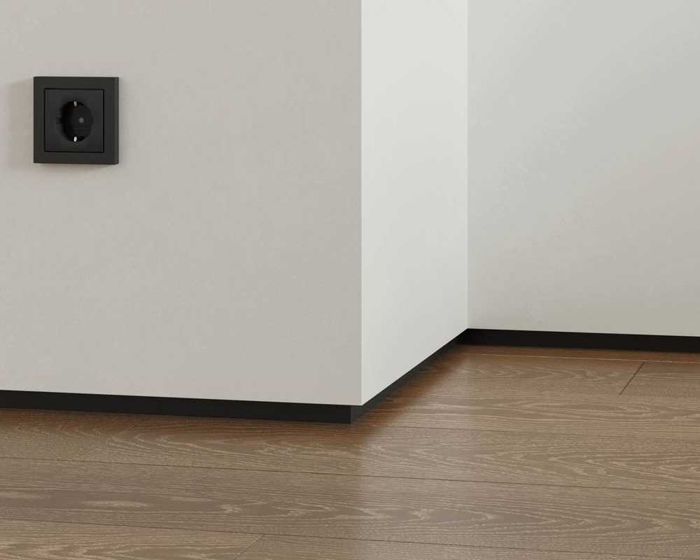 Теневой плинтус Лука Плт 75.2500.00