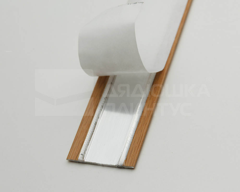 Самоклеящийся порог ЛС 35.2700.4081 Сосна