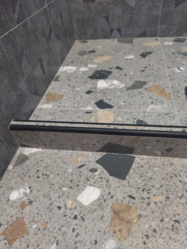 Профиль окантовочный ПК 04.2700.01л Серебро