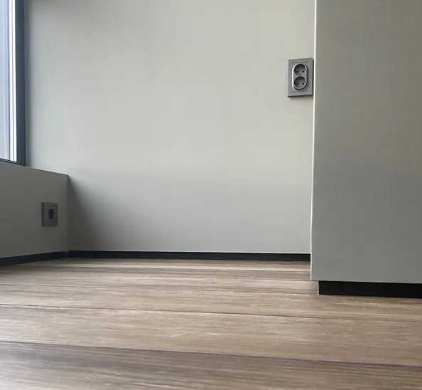 Теневой профиль Decaro Engineering D001 Серебро 2,0 м