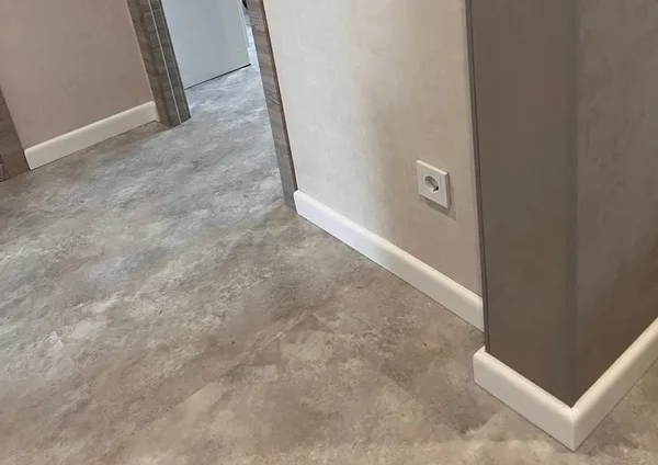 Угол декоративный Уп 12-27.2700.555 (30х30 мм)