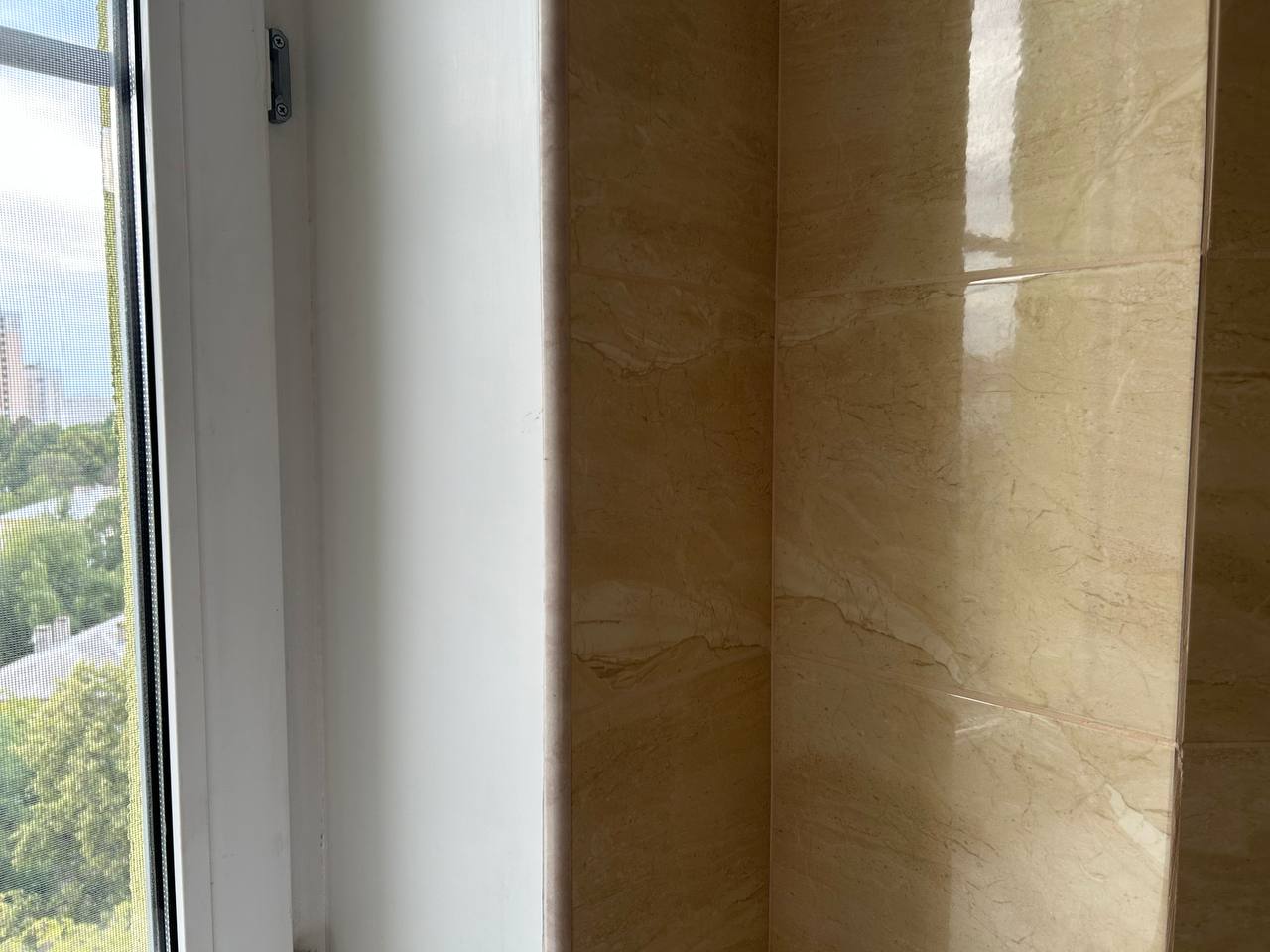 Алюминиевый наружный профиль ПО-9 (11381PX)  бежевый муар 2,7 м.