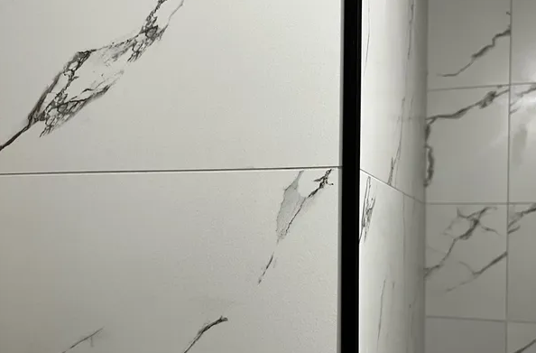 Профиль из нержавеющей стали L-образный Alumacer 10мм 2,6м Бронза полированая