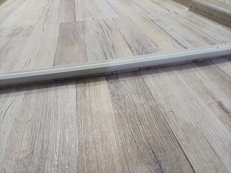 Порог угловой ПУ 06.1800.02л Золото