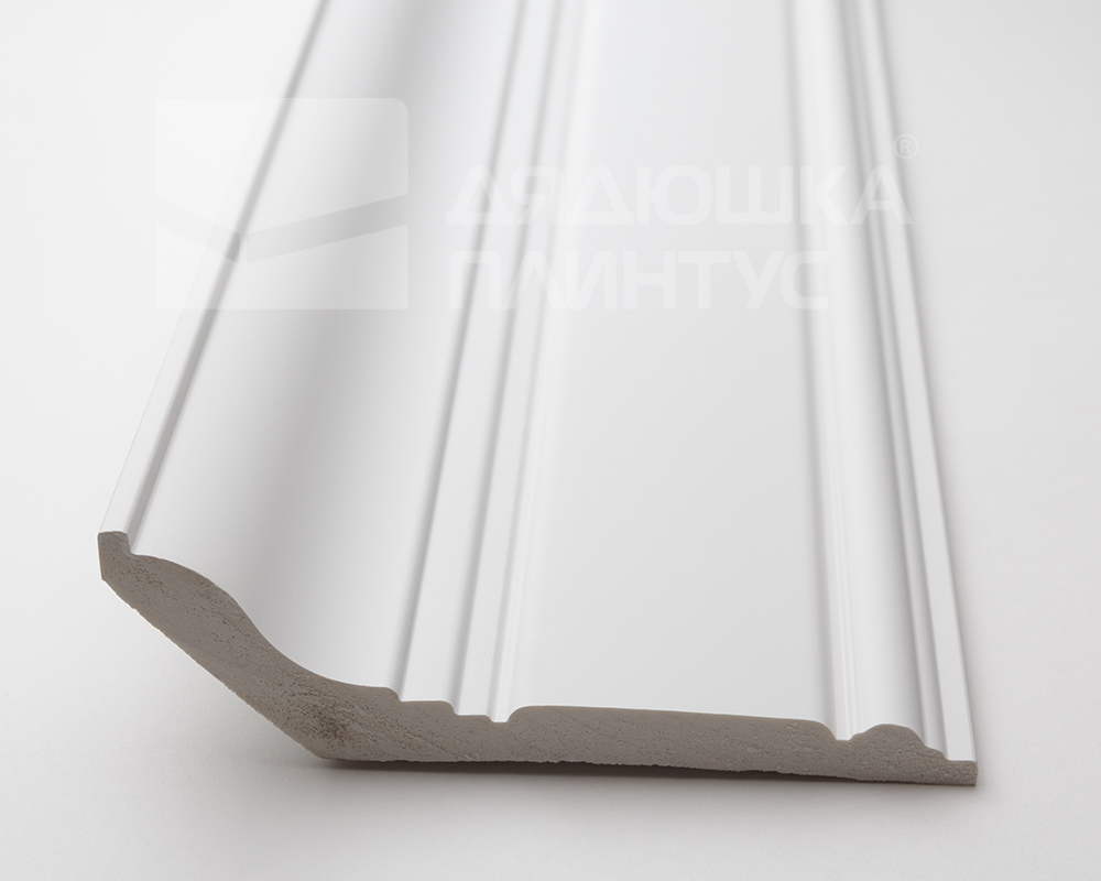 Плинтус потолочный из полистирола высокой плотности HI-WOOD L1902L 150х42мм 2,0м