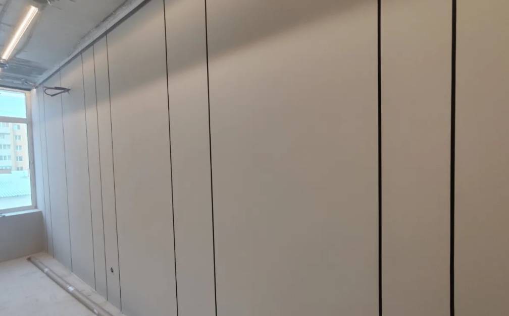 PV83-42 Профиль П-образный Муар Черный 10мм х 2.7м