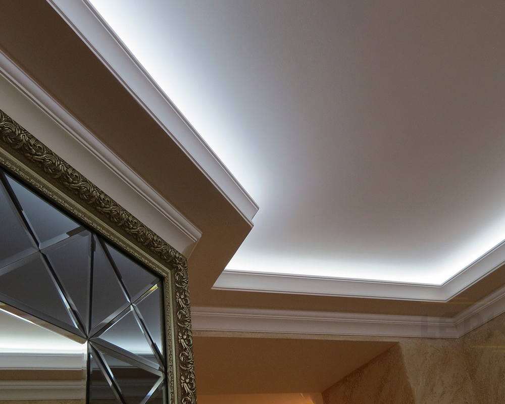 Карниз потолочный NMC IL5 50*50*2000. Белый под подсветку