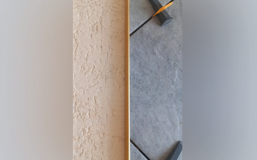 Профиль окантовочный Genesis ESA 100.435 10 х 2500 мм Темный гранит