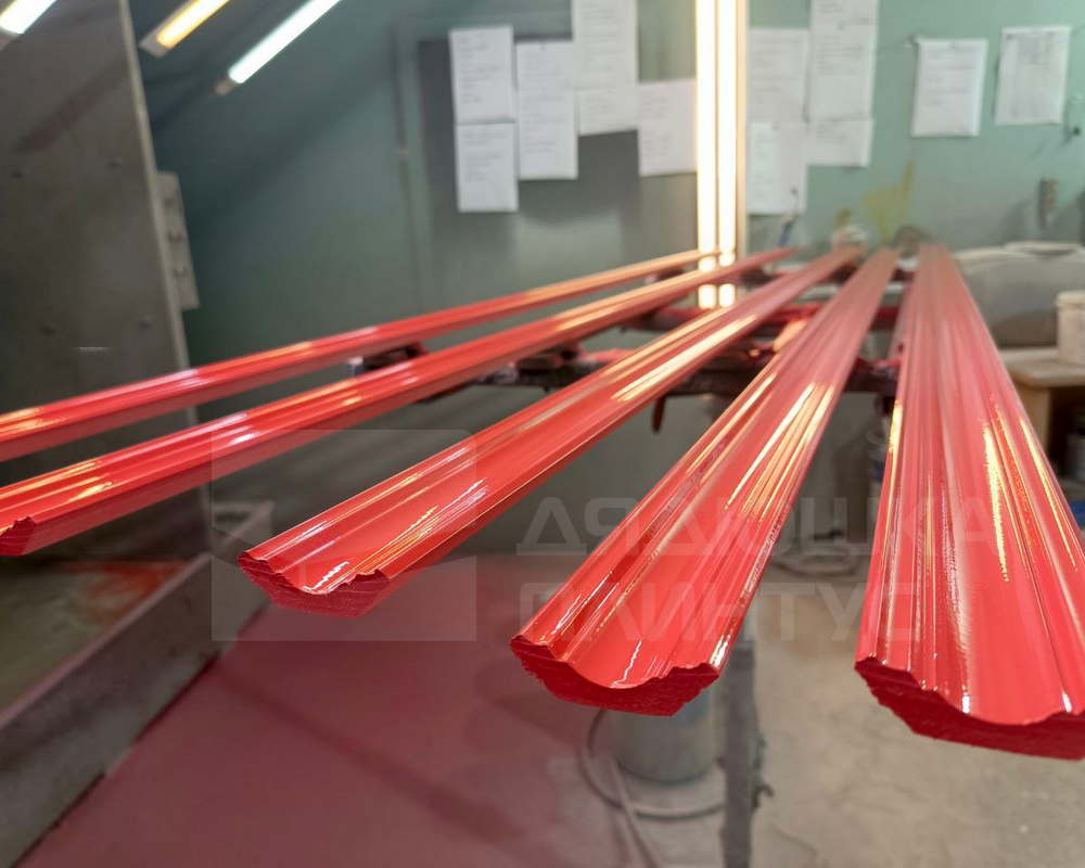 Карниз потолочный из полистирола высокой плотности NMC WT5 52*52*2000. Окраска включена в стоимость