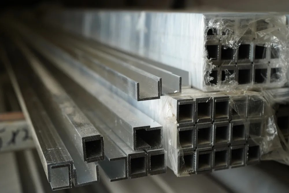 Швеллер 10х10х10 мм Шв 11.2000.501л Серебро. Цена за 5 штук.