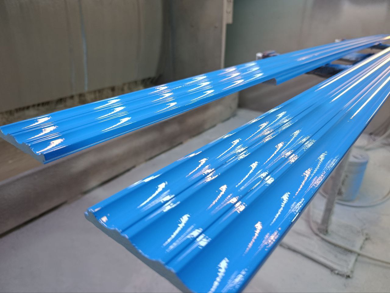 Стеновая панель HI WOOD белая. LV138 NP HI WOOD 120,0мм х 12,0мм х 2,7м. Окраска включена в стоимость