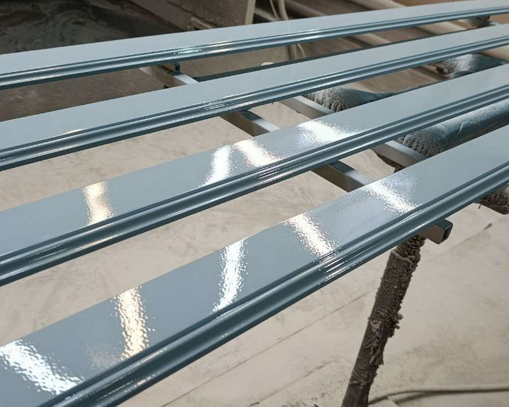 Плинтус NMC FD21 Wallstyl 130*20*2000. Окраска включена в стоимость